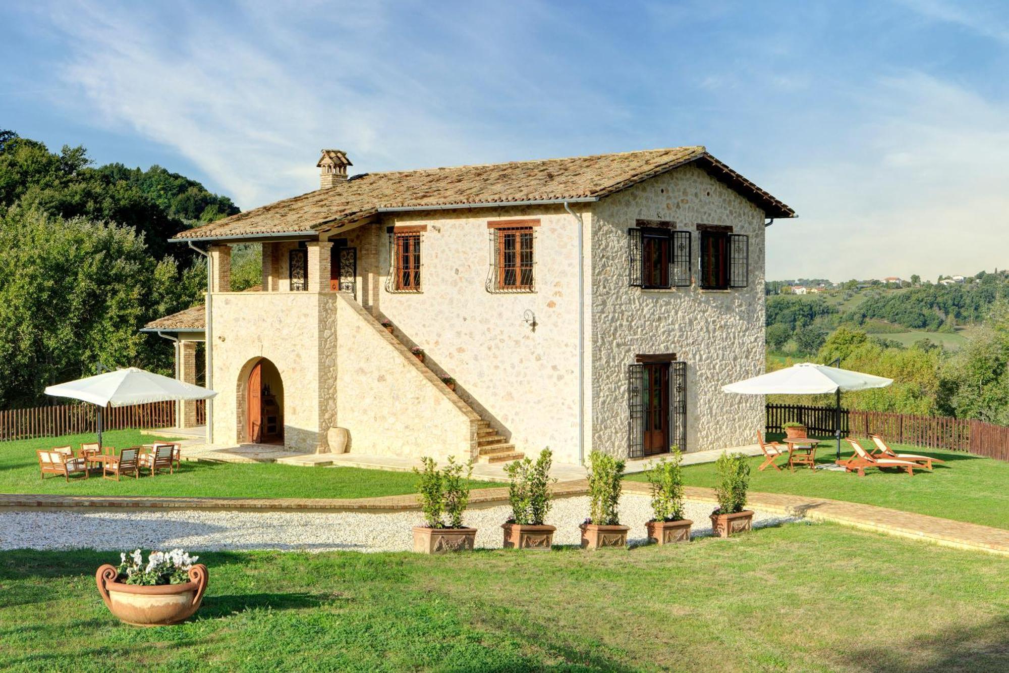 Relais Borgo Gentile Hotel Tarano Bagian luar foto