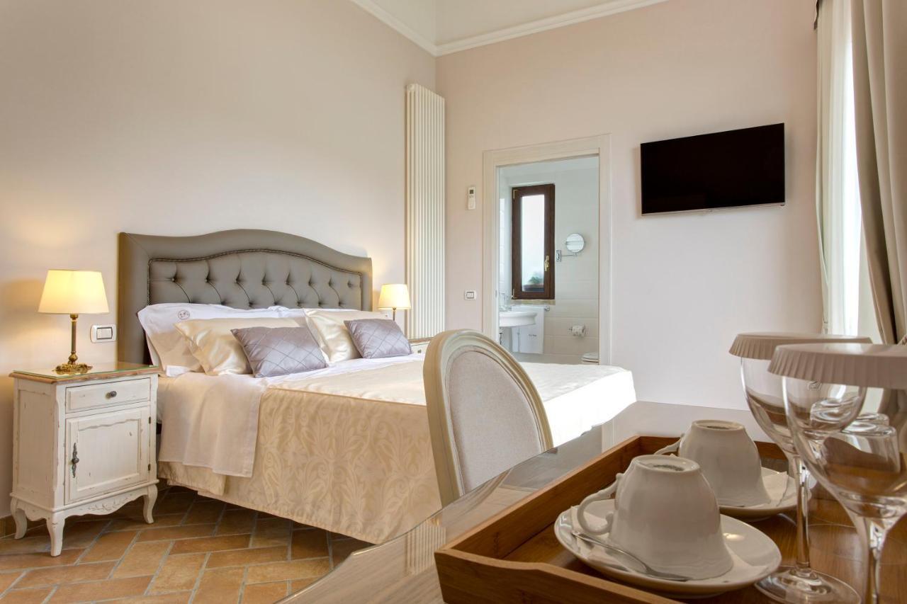 Relais Borgo Gentile Hotel Tarano Bagian luar foto