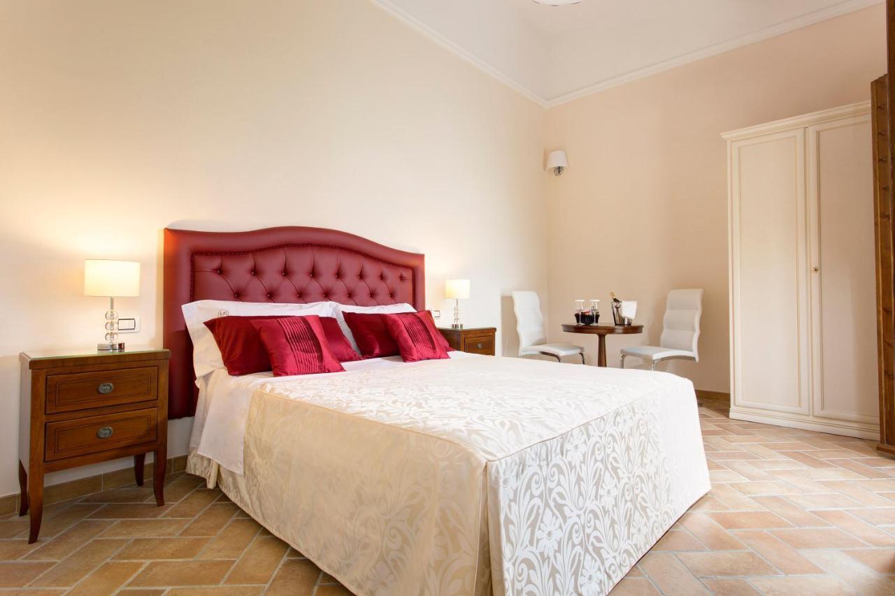 Relais Borgo Gentile Hotel Tarano Bagian luar foto